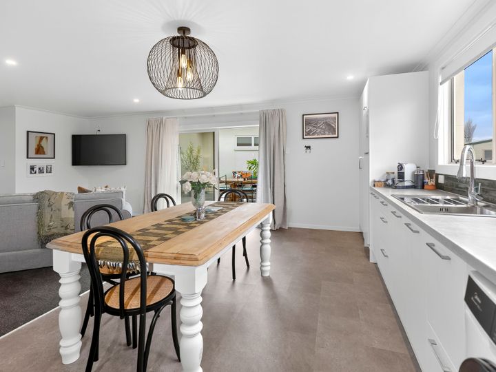 1758051797783 Bwrm 004