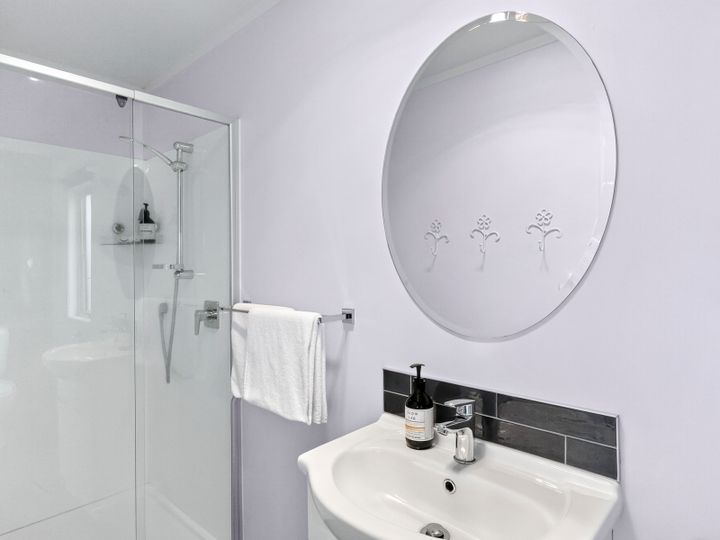 1758051797788 Bwrm 023%20%281%29